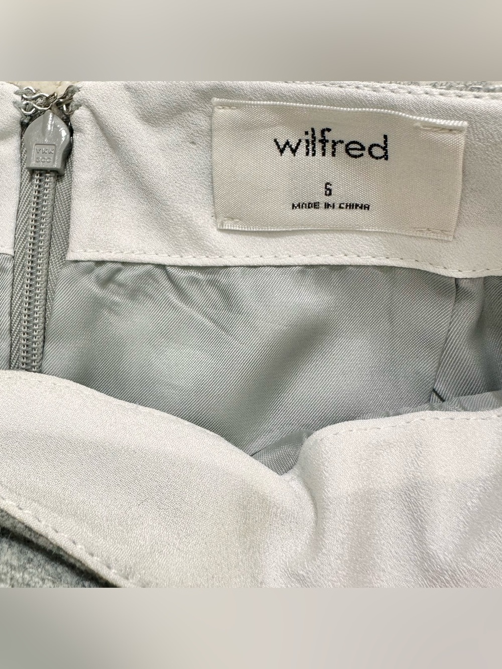 Aritzia Wilfred Wool Wrap Mini Skirt Size 6 Wrap Front Skirt Heather Light Grey - Picture 2 of 9